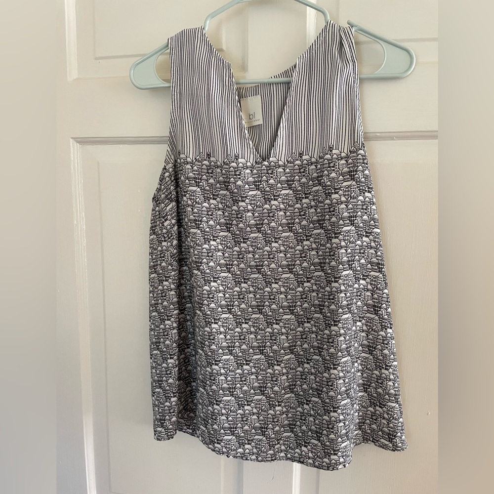 Cute cityscape shell top